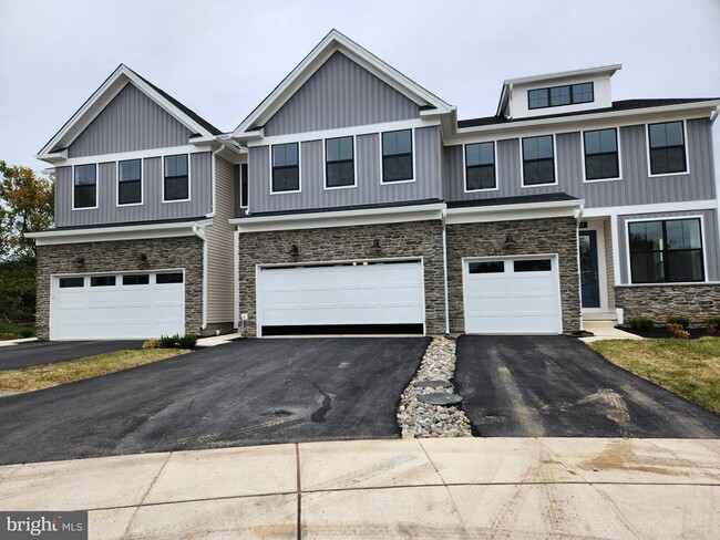 Building Photo - 821 Bayberry Ct