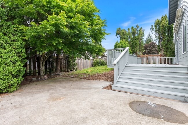 Building Photo - Beautiful Home in Winchester Hills