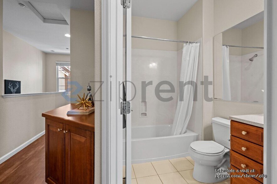 Building Photo - 1013 Carnelian Terrace