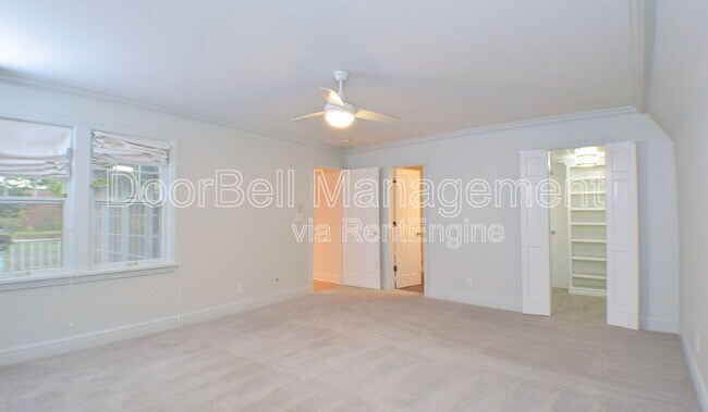 Building Photo - 255 E 27th Pl
