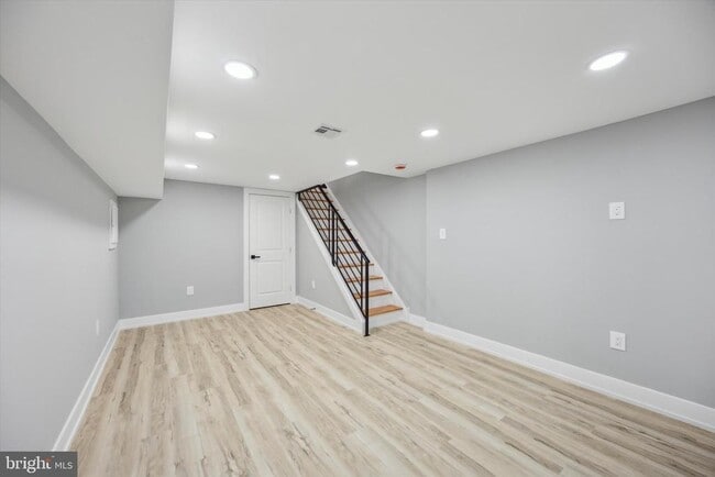 Building Photo - 451 Fitzgerald St