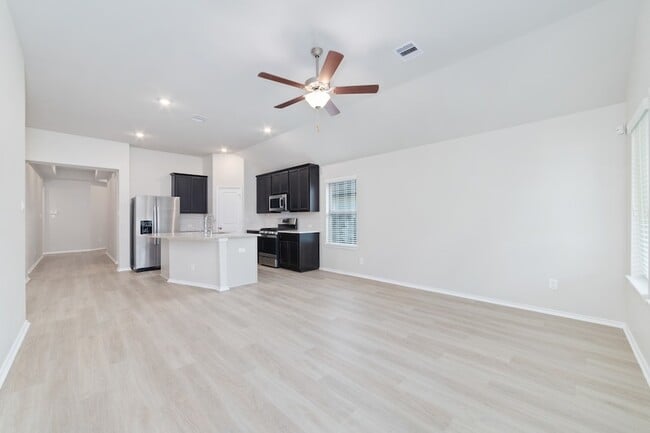 Building Photo - 20231 Moonlight Falls Ct