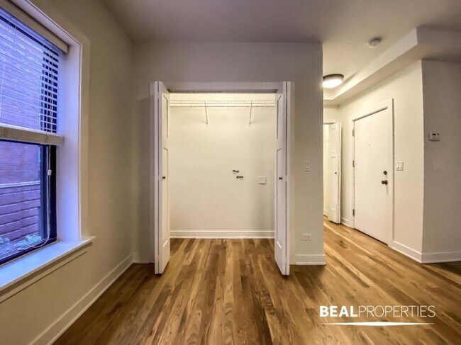 Building Photo - 0 bedroom in CHICAGO IL 60625