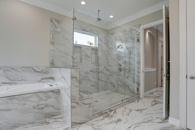 Building Photo - 502 Amalfi Dr