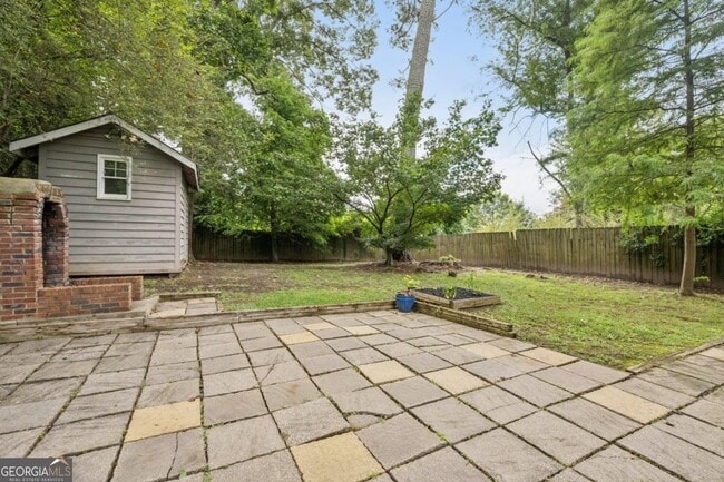 Building Photo - 1136 Gilbert St SE