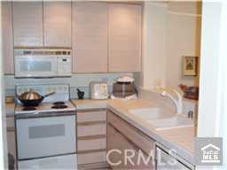 Building Photo - 2253 Martin