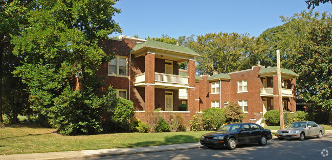 Primary Photo - Central Gardens