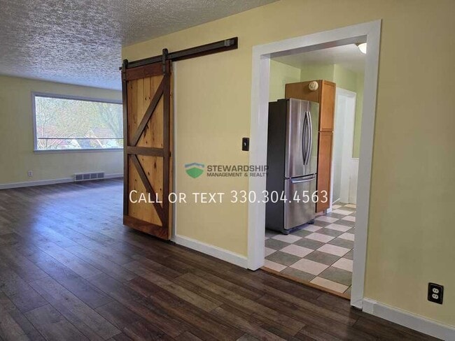 Building Photo - 1040 Stuart St NW