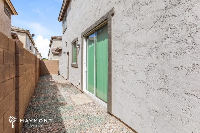 Building Photo - 4353 E Carla Vista Dr