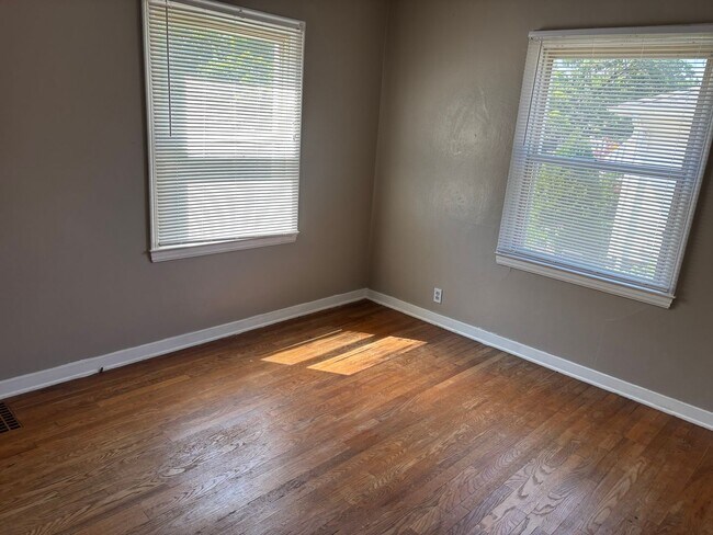 Building Photo - 3 bed/2 bath single family in Fulton Heights available!!