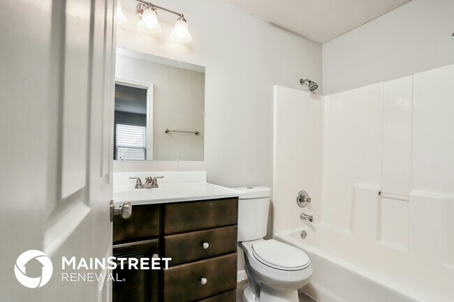 Building Photo - 16028 Sandalwood Creek Dr