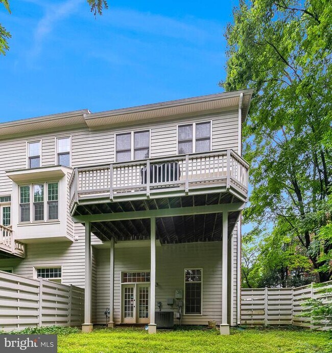 Building Photo - 11426 Summer House Ct