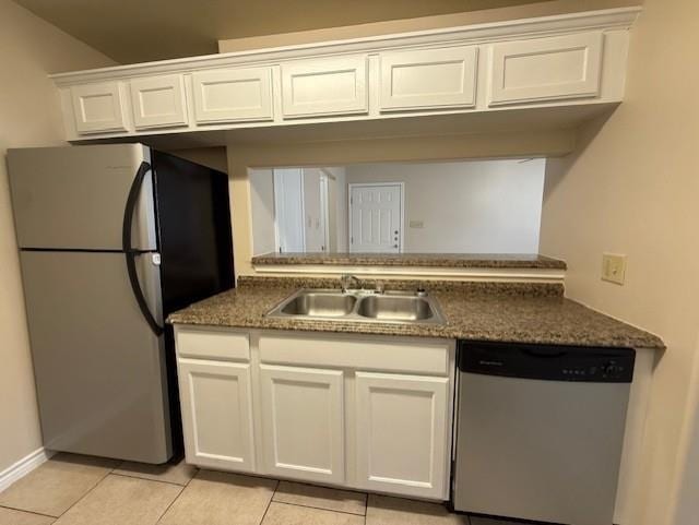 Building Photo - 2720 Camelot Dr