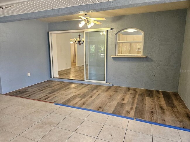 Building Photo - 1088 Panda Rd
