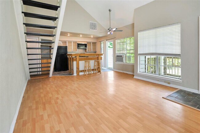 Building Photo - 111 Dunbar Estates Dr