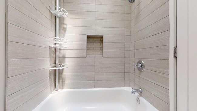 Building Photo - 12 Hawaii Ave NE