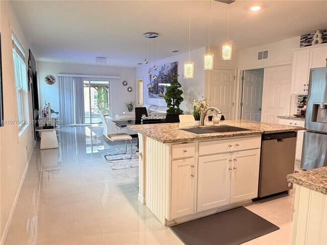 Building Photo - 12422 Rimini Wy