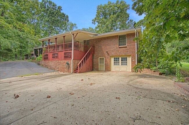Building Photo - 314 Powder Mill Dr