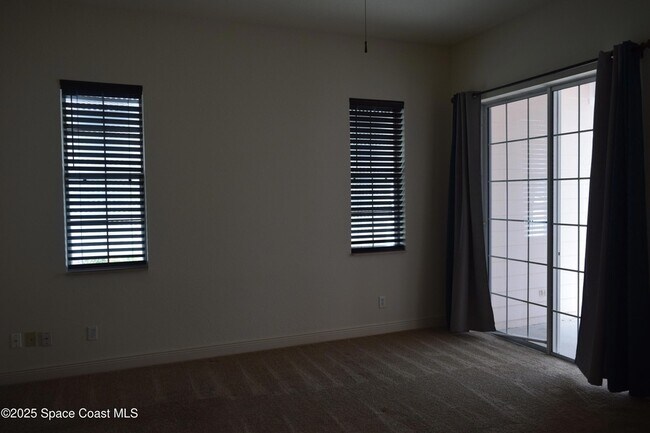 Building Photo - 1170 Eleuthera Dr NE