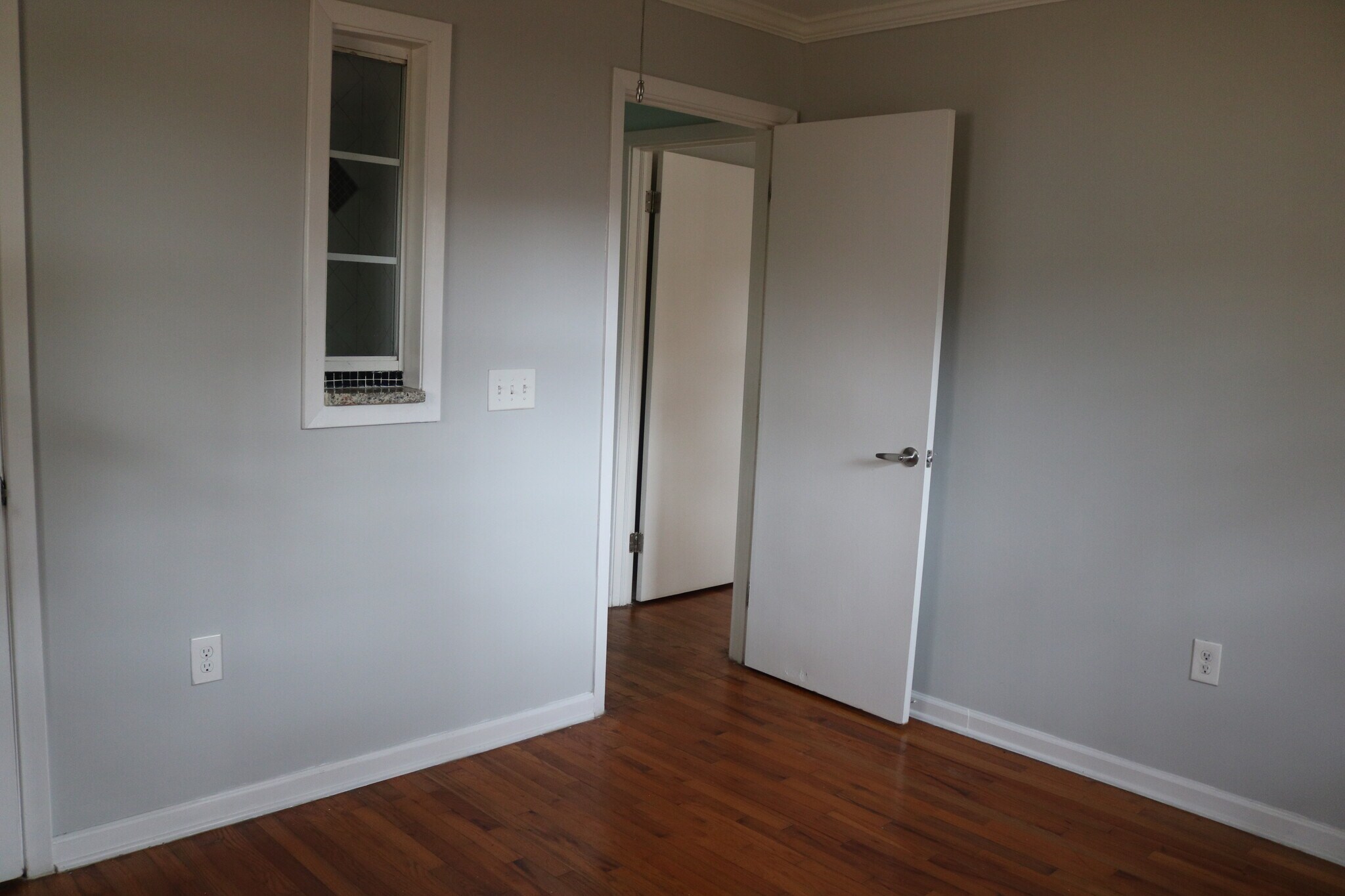 Building Photo - 1027 Woodward Cir SW