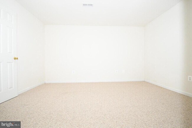 Building Photo - 13955 Lullaby Rd