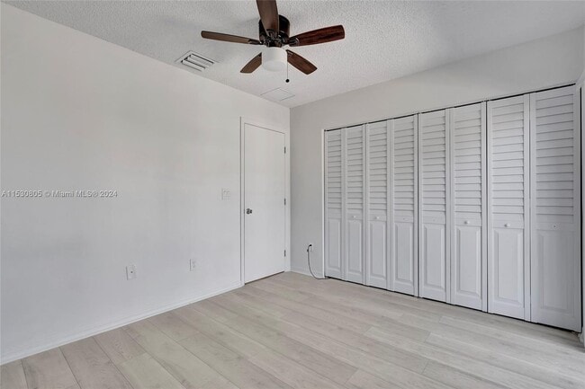 Building Photo - 1381 NW 126th Way