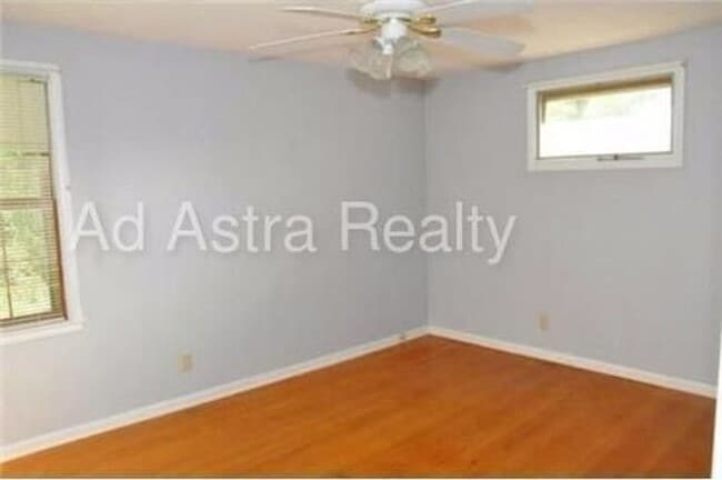 Building Photo - Beautiful North Johnson County Home-Available in JUNE!!