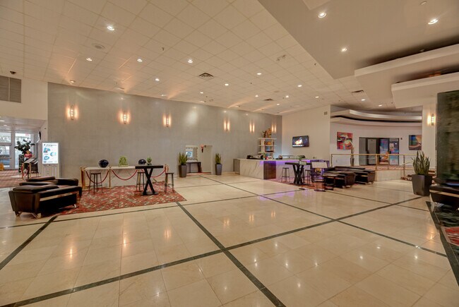 Building Photo - 6345 Collins Ave