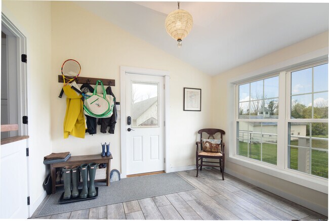Building Photo - 41 Loon Meadow Dr