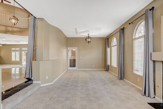 Building Photo - Luxury 5-Bedroom Guard-Gated Home with Pool, Spa & 3 En-Suite Bedrooms