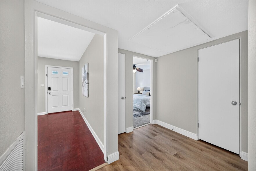 Building Photo - 1448 Cumbie St