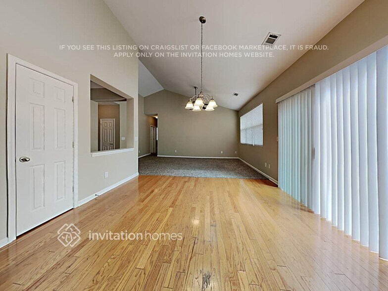 Building Photo - 3917 Cutler Donahoe Way