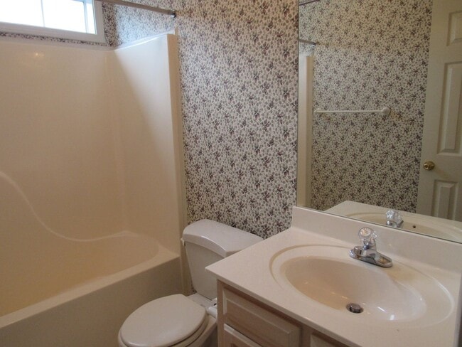 Building Photo - 1011 Wyndham Ln