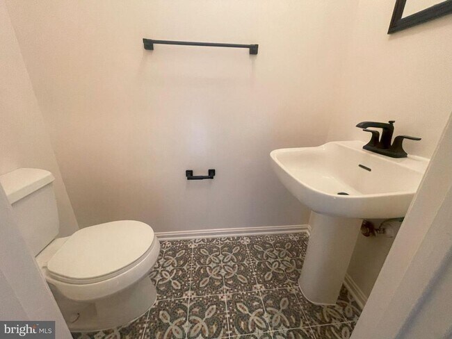 Building Photo - 10195 Valentino Dr