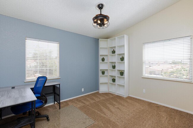 Building Photo - 9817 Dardanelle Ct