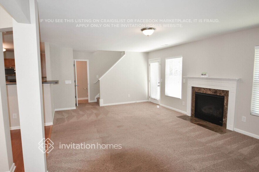 Building Photo - 3714 Horseshoe Farm St