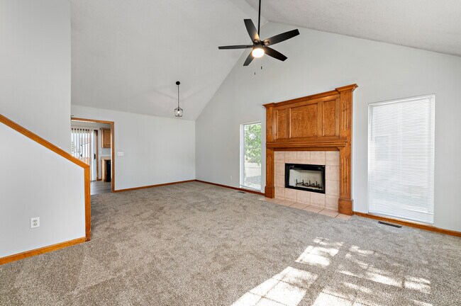 Building Photo - ALLEN CT