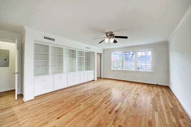 Building Photo - 1950 Lexington St