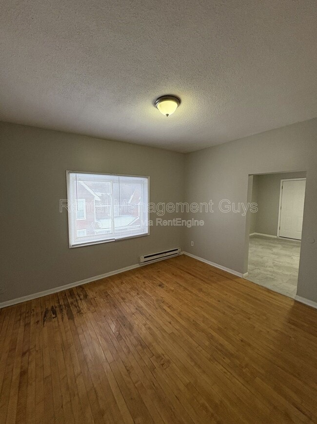 Building Photo - 1826 NE Jackson St