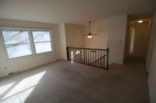 Building Photo - Welcome to East Hills      260218