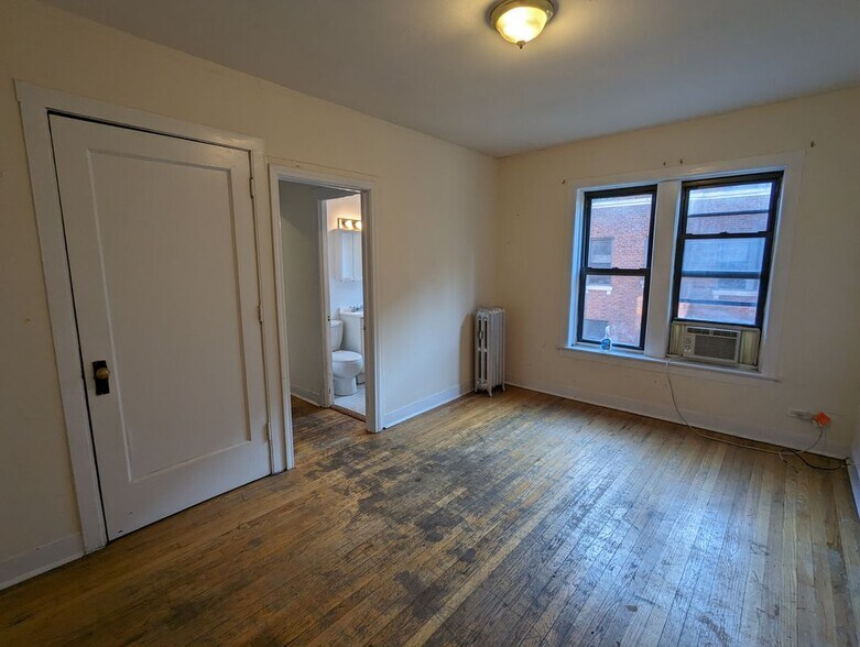 Building Photo - 2700 N Spaulding Ave