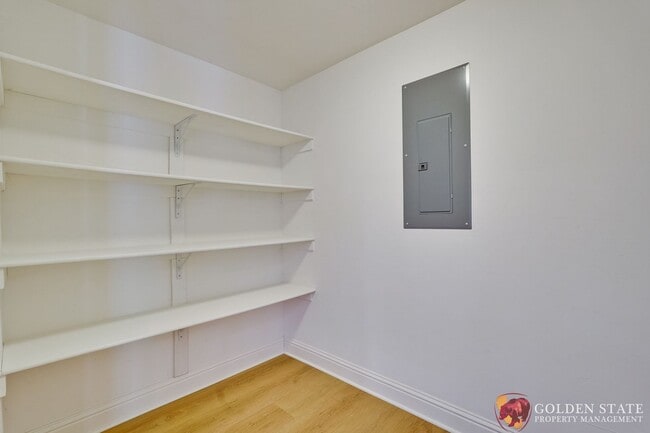 Building Photo - Stunning 3,278 square foot 4 Bedroom 3.5 b...