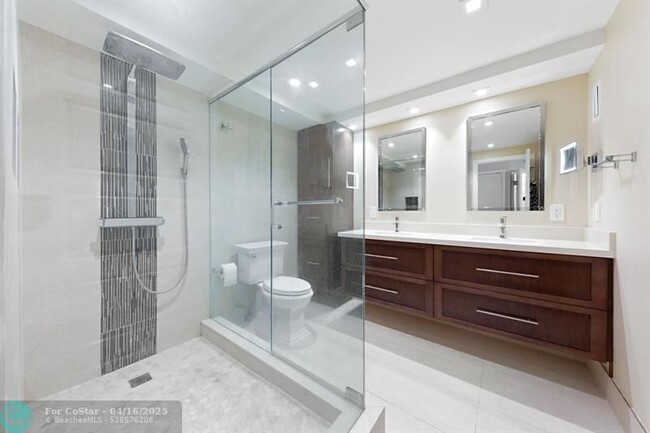 Building Photo - 4280 Galt Ocean Dr