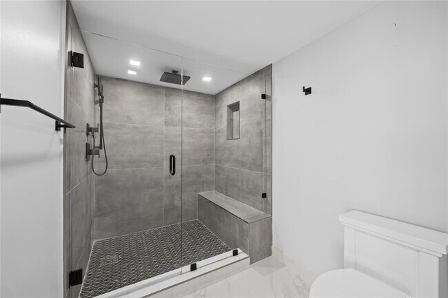 Building Photo - 3900 Galt Ocean Dr