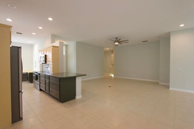 Building Photo - 117 Hampton Cir