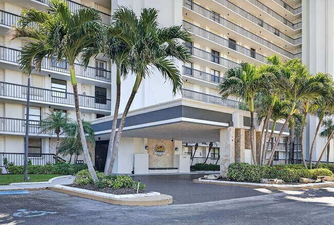 Building Photo - 10680 S Ocean Dr