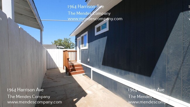 Building Photo - 1964 Harrison Ave