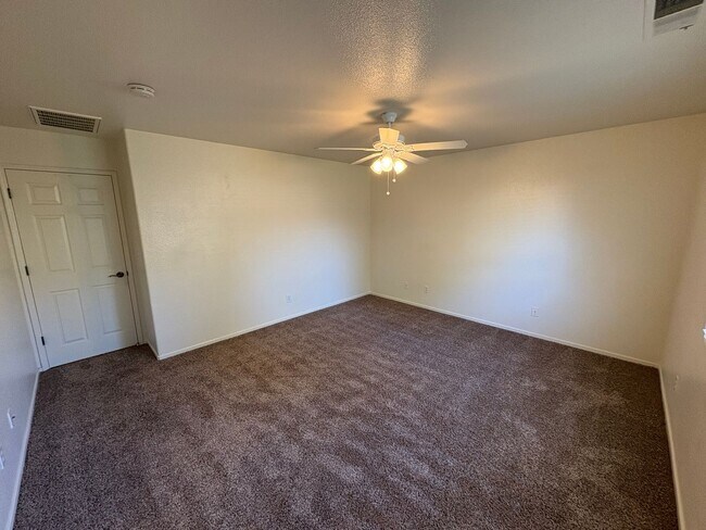 Building Photo - Lovely home available in Shannon Ranch area!