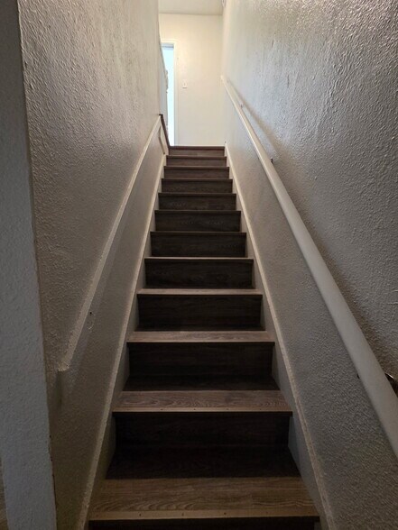 Building Photo - 434 NW 15th St