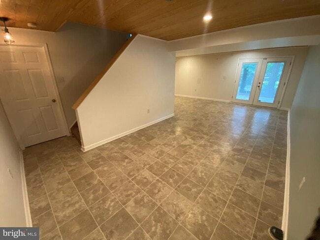 Building Photo - 23 Stoneridge Ct